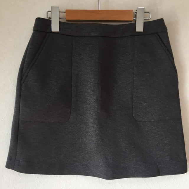 ZARA(ザラ)のグレー 台形型スカート レディースのスカート(ミニスカート)の商品写真