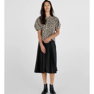 ベルシュカ(Bershka)のパフスリーブレオパードＴシャツ (シャツ/ブラウス(半袖/袖なし))