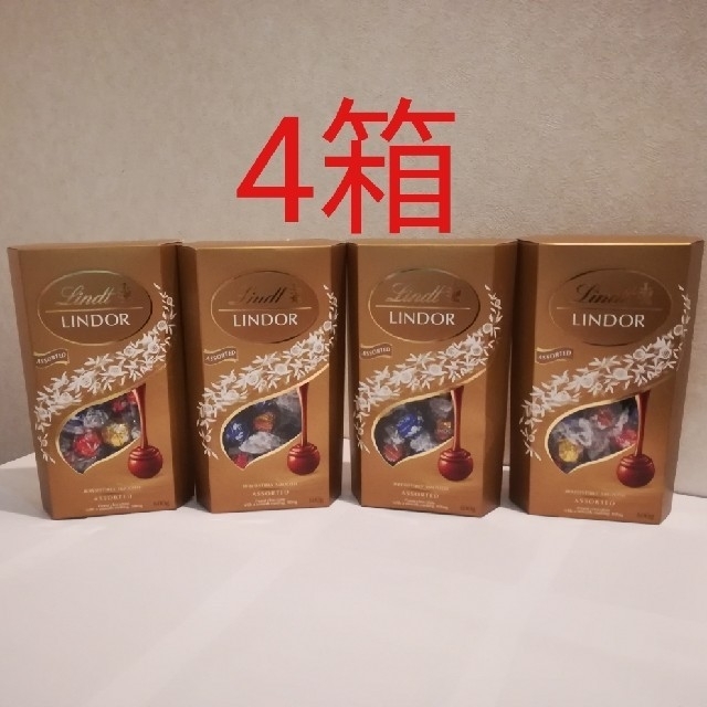 Lindt(リンツ)の19. リンツ チョコレート 4箱 食品/飲料/酒の食品(菓子/デザート)の商品写真