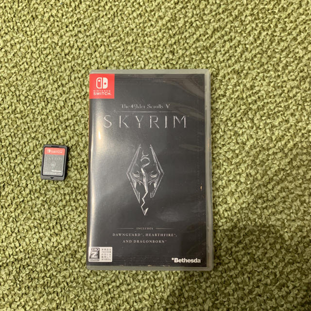 Nintendo Switch(ニンテンドースイッチ)のスカイリム スイッチ switch ソフト skyrim エンタメ/ホビーのゲームソフト/ゲーム機本体(家庭用ゲームソフト)の商品写真