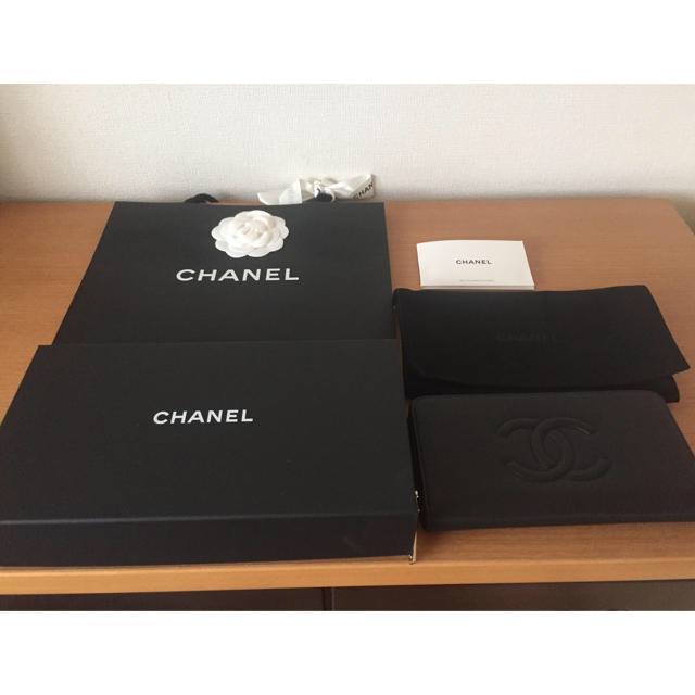 CHANEL長財布