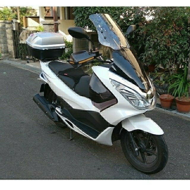 ホンダ PCX150 KF18 ホワイト 程度極上 走行約5000キロ　値下げ