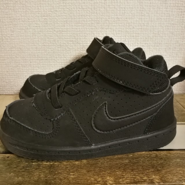 NIKE(ナイキ)のNIKEスニーカー キッズ/ベビー/マタニティのキッズ靴/シューズ(15cm~)(その他)の商品写真