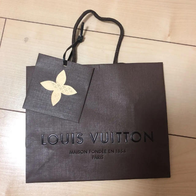 LOUIS VUITTON(ルイヴィトン)のLOUIS VUITTON 紙袋 レディースのバッグ(ショップ袋)の商品写真