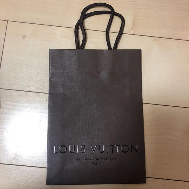 LOUIS VUITTON(ルイヴィトン)のLOUIS VUITTON 紙袋 レディースのバッグ(ショップ袋)の商品写真