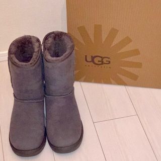 アグ(UGG)のUGG アグ CLASSIC SHORT BOOTS ブーツ グレー サイズ 9(ブーツ)