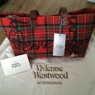 ヴィヴィアンウエストウッド(Vivienne Westwood)のVivienneキャンバストート(トートバッグ)