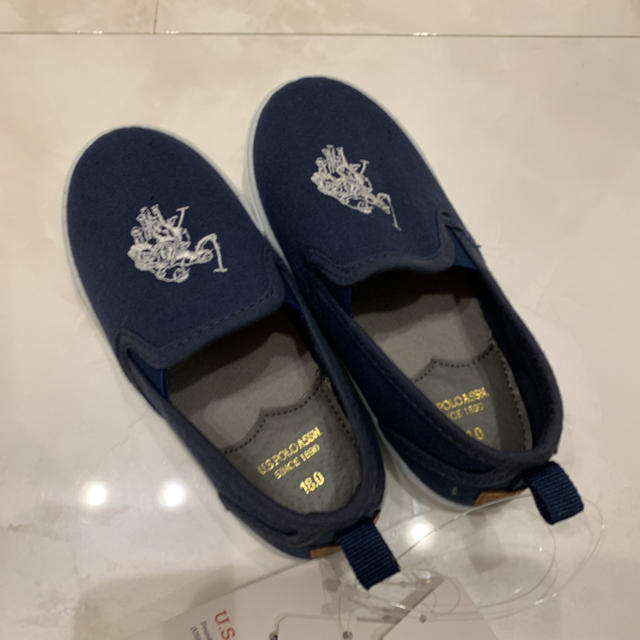 POLO RALPH LAUREN(ポロラルフローレン)のラルフローレンポロ U.S POLO ASSN. キッズ スリッポン スニーカー キッズ/ベビー/マタニティのキッズ靴/シューズ(15cm~)(スニーカー)の商品写真