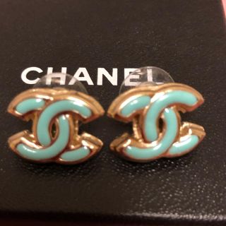 シャネル(CHANEL)のよしぴ様専用 シャネル ココモチーフピアス ターコイズブルー(ピアス)