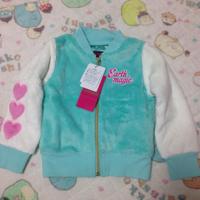 EARTHMAGIC(アースマジック)の《専用》新品☆ジャンバーとショーパン110 キッズ/ベビー/マタニティのキッズ服女の子用(90cm~)(ジャケット/上着)の商品写真