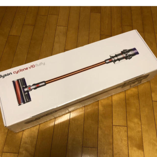 Dyson(ダイソン)のDyson V10 Fluffy SV12FF 美品 スマホ/家電/カメラの生活家電(掃除機)の商品写真