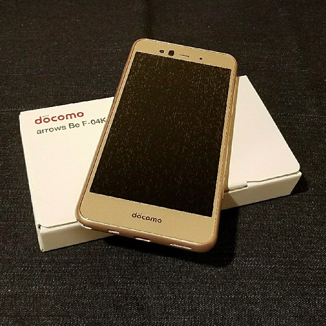 富士通(フジツウ)の【SIMフリー/新品未使用】docomo arrows Be F-04K/P スマホ/家電/カメラのスマートフォン/携帯電話(スマートフォン本体)の商品写真