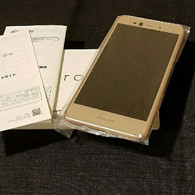 富士通(フジツウ)の【SIMフリー/新品未使用】docomo arrows Be F-04K/P スマホ/家電/カメラのスマートフォン/携帯電話(スマートフォン本体)の商品写真