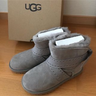 アグ(UGG)のUGG ショートブーツ ライトグレー サイズ5 未使用(ブーツ)