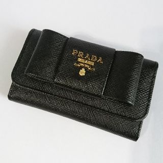 プラダ(PRADA)の【sa様商談中】PRADAキーケース ◇シックなデザインと高級感がgood！！◇(キーケース)