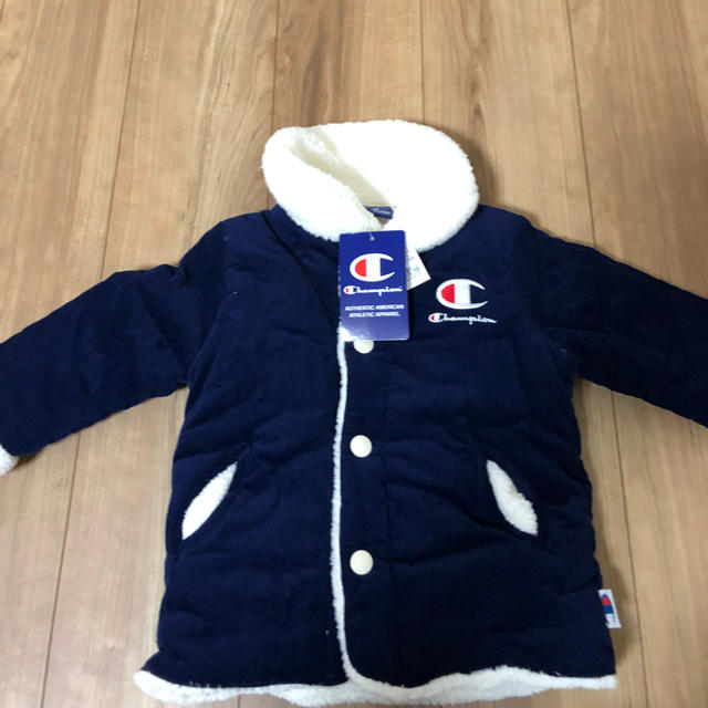 Champion(チャンピオン)のチャンピオンのアウター！モコモコ！新品！ キッズ/ベビー/マタニティのキッズ服男の子用(90cm~)(ジャケット/上着)の商品写真