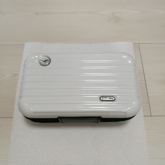 RIMOWA(リモワ)のルフトハンザ航空ファーストクラスアメニティ　リモワ インテリア/住まい/日用品の日用品/生活雑貨/旅行(旅行用品)の商品写真