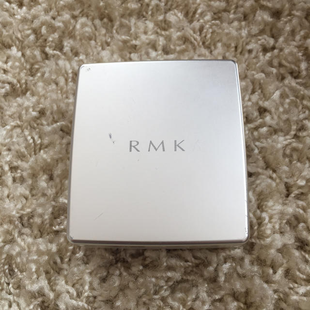 RMK(アールエムケー)のRMK プレストパウダー 04 新品 レフィル  セット コスメ/美容のベースメイク/化粧品(フェイスパウダー)の商品写真