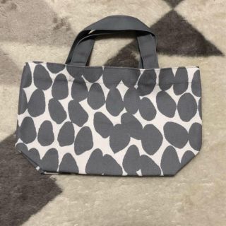 マリメッコ(marimekko)の24時間限定値下げ 新品・未使用 UCC seedesign オリジナルトート (弁当用品)