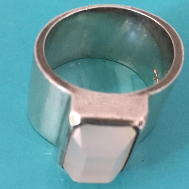 agete(アガット)のリング 指輪 ムーンストーン シルバー アガット レディースのアクセサリー(リング(指輪))の商品写真