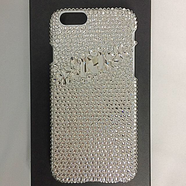 SWAROVSKI(スワロフスキー)のiPhone6専用スワロフスキー製ケース スマホ/家電/カメラのスマホアクセサリー(モバイルケース/カバー)の商品写真