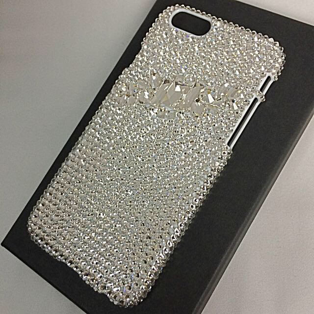 SWAROVSKI(スワロフスキー)のiPhone6専用スワロフスキー製ケース スマホ/家電/カメラのスマホアクセサリー(モバイルケース/カバー)の商品写真