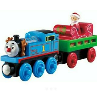 フィッシャープライス(Fisher-Price)の廃盤 木製トーマス サンタリトルエンジン(鉄道模型)