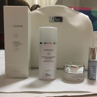 ディオール(Dior)のDior snow 新品未使用 キット(化粧水/ローション)