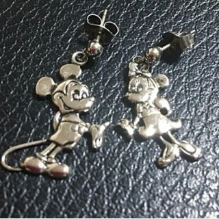 ディズニー(Disney)の❤️ディズニー ミッキー＆ミニー ペア ピアス❤️(その他)