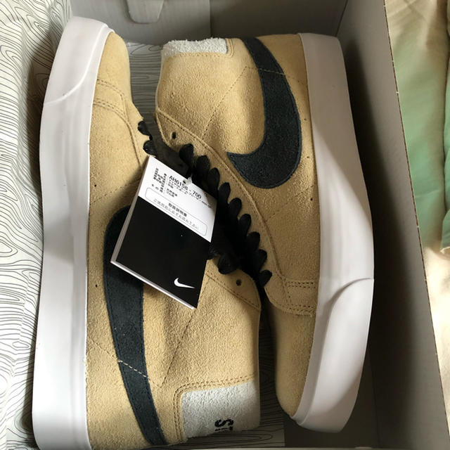 NIKE(ナイキ)のUS9.5 Nike SB Zoom Blazer Mid Stussy メンズの靴/シューズ(スニーカー)の商品写真