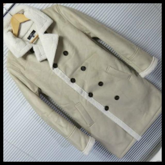 SALE M 新品 フェイクムートン裏ボアロングＰコート BEIGE メンズのジャケット/アウター(ピーコート)の商品写真