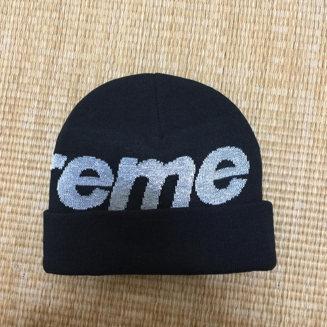 Supreme(シュプリーム)の18AW Supreme reflective Big Logo beanie メンズの帽子(ニット帽/ビーニー)の商品写真