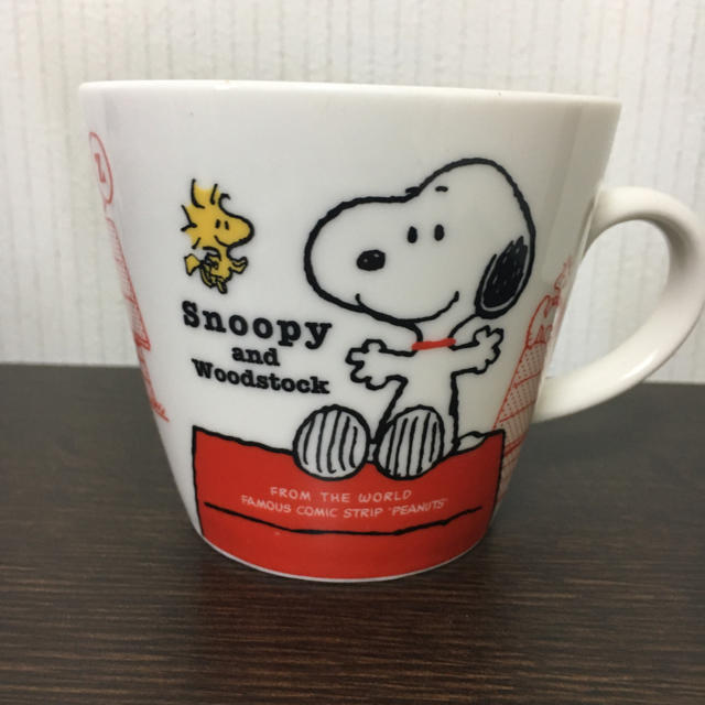 SNOOPY(スヌーピー)のスヌーピーのコップ インテリア/住まい/日用品のキッチン/食器(グラス/カップ)の商品写真