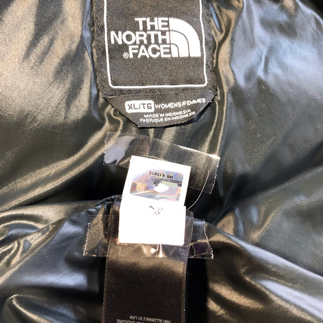 THE NORTH FACE(ザノースフェイス)の年末年始セール！送料無料！NORTH FACEダウン レディースXL DN57 レディースのジャケット/アウター(ダウンジャケット)の商品写真