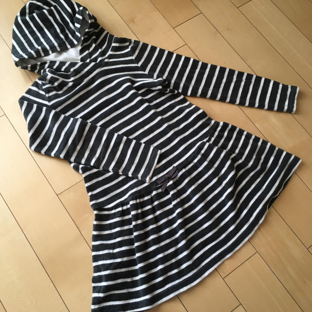 GYMBOREE(ジンボリー)のジンボリー 8T 130 ボーダーワンピース キッズ/ベビー/マタニティのキッズ服女の子用(90cm~)(ワンピース)の商品写真