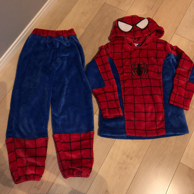 MARVEL(マーベル)のセール中様専用　新品未使フリースジャージ セットアップ キッズ/ベビー/マタニティのキッズ服男の子用(90cm~)(その他)の商品写真