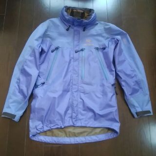ARC'TERYX(マウンテンパーカー ・ イエロー/黄色系)のフリマ ARC'TERYX(マウンテンパーカー ・ イエロー/黄色系)のフリマ