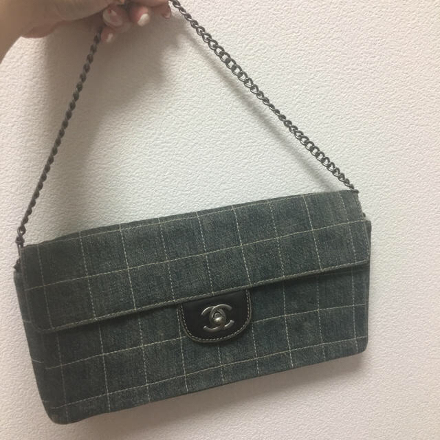 CHANEL(シャネル)の値下げ シャネル チョコバー チェーン ショルダー バッグ CHANEL  レディースのバッグ(ハンドバッグ)の商品写真