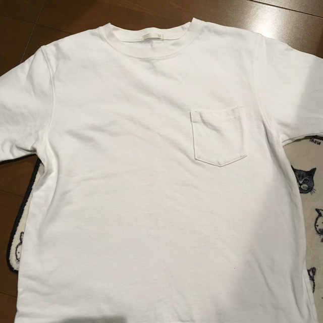 GU(ジーユー)のGU白黒Ｔシャツ150 キッズ/ベビー/マタニティのキッズ服男の子用(90cm~)(Tシャツ/カットソー)の商品写真