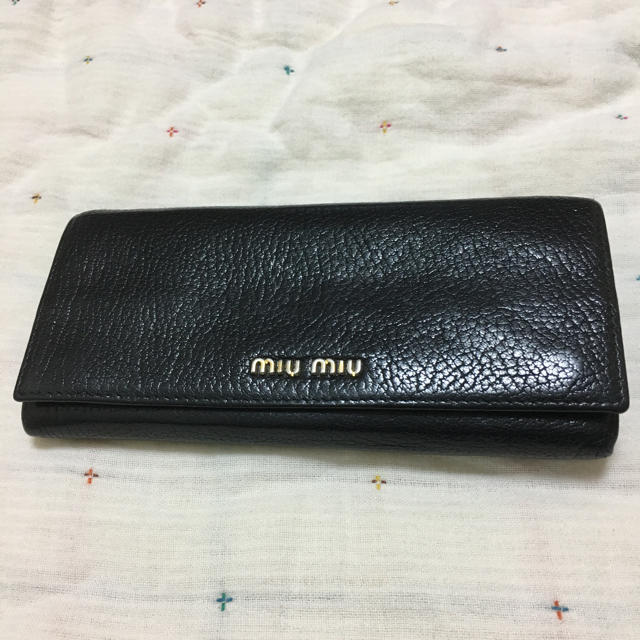 miumiu(ミュウミュウ)のmiumiu 長財布 黒 レディースのファッション小物(財布)の商品写真