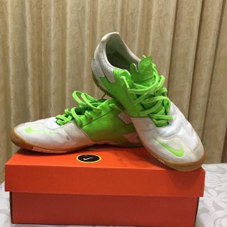 ナイキ(NIKE)のNIKEフットサルシューズ(シューズ)