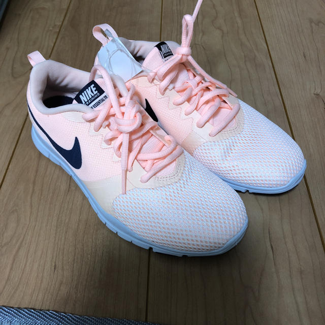 NIKE(ナイキ)のNIKE レディース シューズ 新品 レディースの靴/シューズ(スニーカー)の商品写真