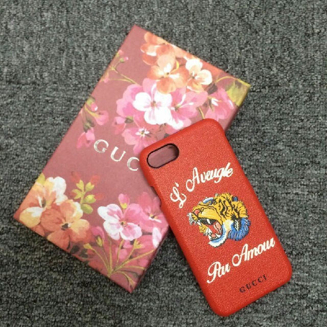 Gucci - Gucci　グッチ　iPhoneケース　7/8　レッドの通販 by のんくん's shop｜グッチならラクマ