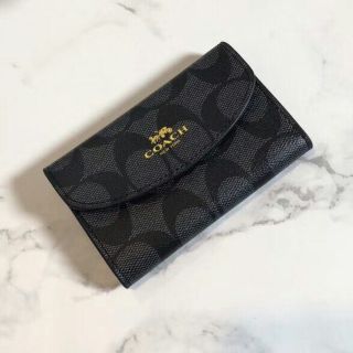 コーチ(COACH)の最新作 新品 コーチ Coach キーケース　６連 ギフトに　グレー(キーケース)