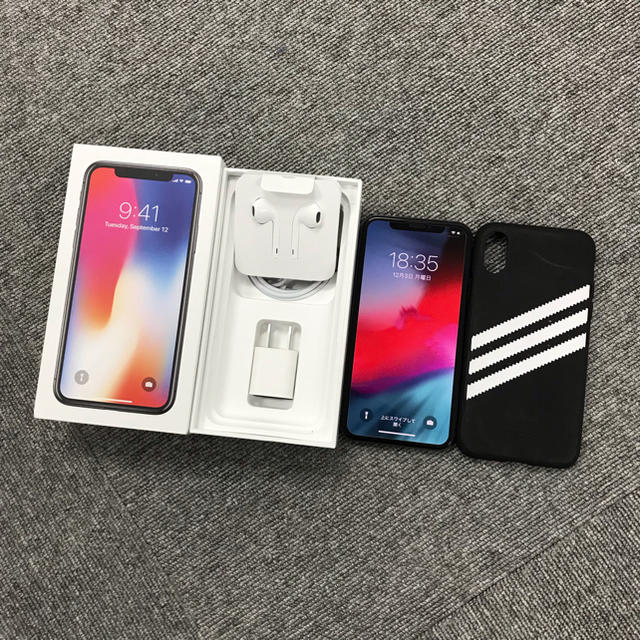 Apple(アップル)のチャン@様専用 iPhone X 64G スマホ/家電/カメラのスマートフォン/携帯電話(スマートフォン本体)の商品写真