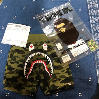 アベイシングエイプ(A BATHING APE)のアベイシングエイプ シャーク スウェットパンツ(ショートパンツ)