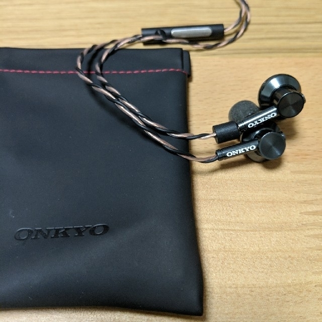 ONKYO(オンキヨー)の【ピーちゃん専用】ONKYO スマホ　DP-CMX1　おまけ付き スマホ/家電/カメラのスマートフォン/携帯電話(スマートフォン本体)の商品写真