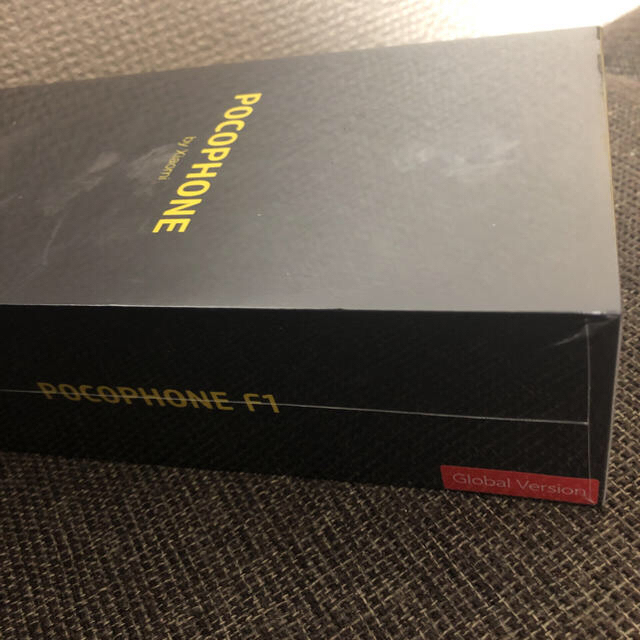 Xiaomi POCOPHONE F1 simフリー 5%off中！ スマホ/家電/カメラのスマートフォン/携帯電話(スマートフォン本体)の商品写真