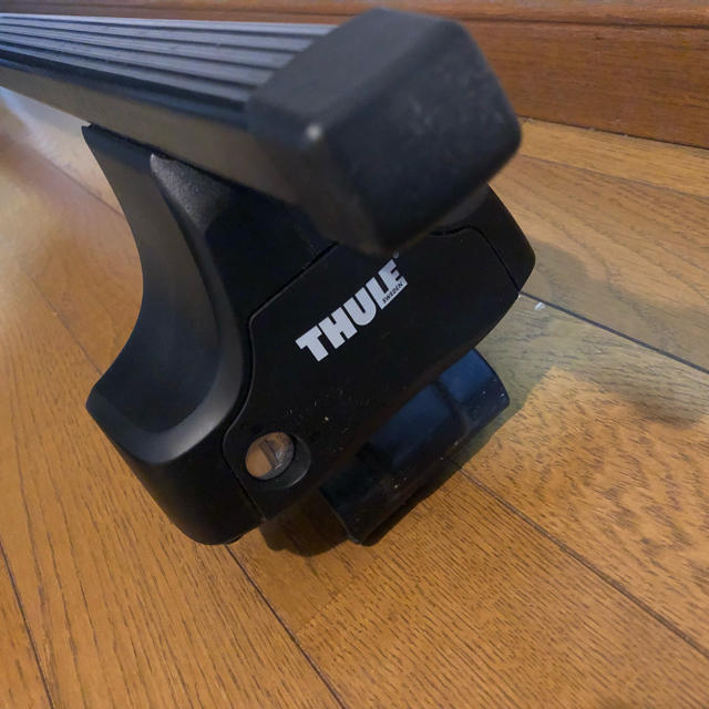 THULE(スーリー)のゴルフ6ルーフベース 自動車/バイクの自動車(車外アクセサリ)の商品写真