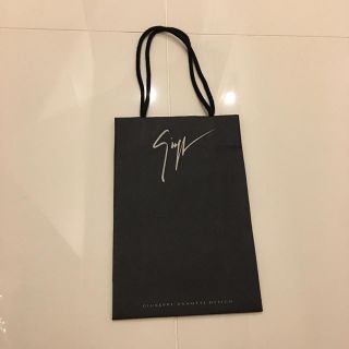 ジュゼッペザノッティデザイン(Giuseppe Zanotti Design)のジュゼッぺザノッティ紙袋(ショップ袋)